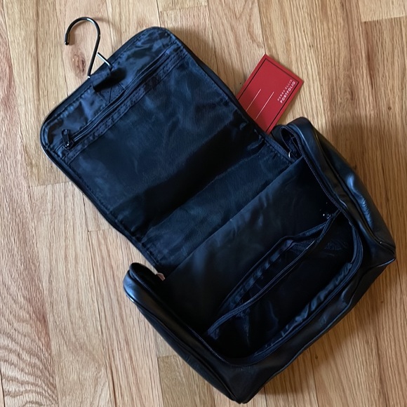 Perry Ellis Portfolio Men’s Travel Bag NEW - Make an Offer! - Picture 4 of 7